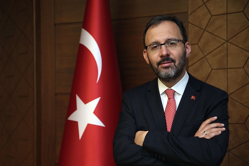 Bakan Kasapoğlu: Hepimiz için asıl olan, liglerin tamamlanmasıdır