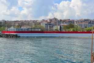 Süleymanpaşa Sahili, Kırmızı – Beyaz Renklere Büründü…