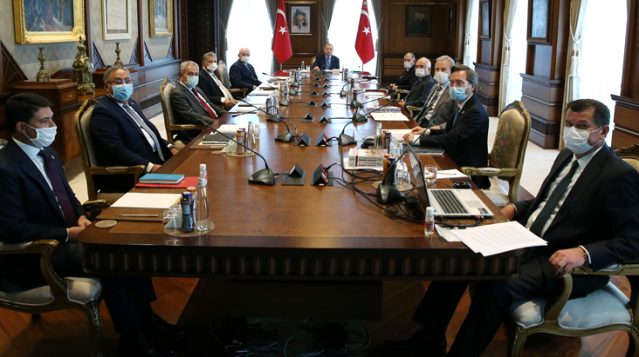 TDK, İngilizce tabelalara yönelik raporu hazır…