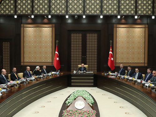 CUMHURBAŞKANLIĞI KABİNESİ TOPLANIYOR