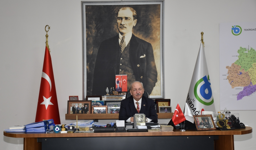 BAŞKAN KADİR ALBAYRAK’IN YENİ YIL MESAJI