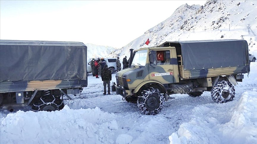 HAKKARİ’DE ÇIĞ DÜŞTÜ: 2 ŞEHİT