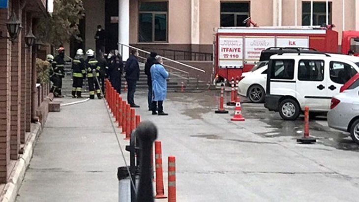 HASTANEDE OKSİJEN TÜPÜ PATLADI: 12 ÖLÜ