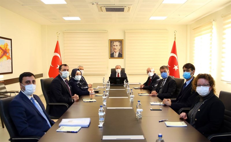 TEKİRDAĞ’DAKİ KENTSEL DÖNÜŞÜM KONUSUNDA BRİFİNGE KATILDI