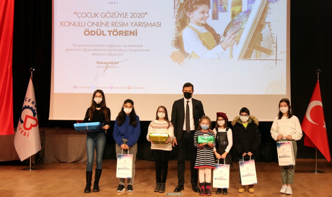 ‘ÇOCUK GÖZÜYLE 2020’ KONULU RESİM YARIŞMASININ KAZANANLARI ÖDÜLLENDİRİLDİ