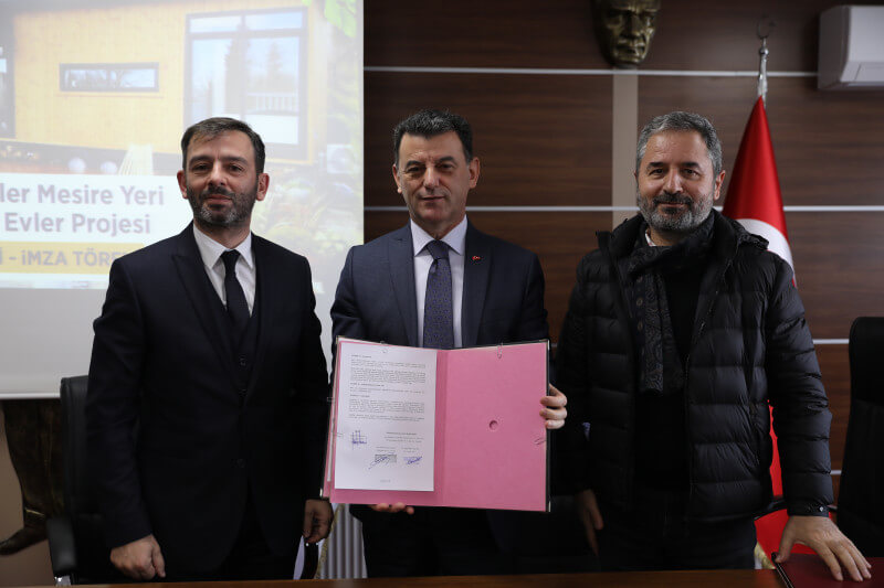 LÜKS BUNGALOV EVLER PROJESİ İMZALANDI