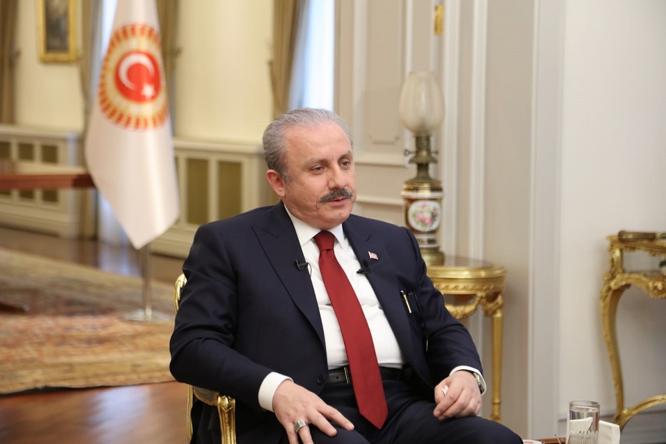 ”YENİ ANAYASA TARTIŞMASI HEYECAN VERİCİ”