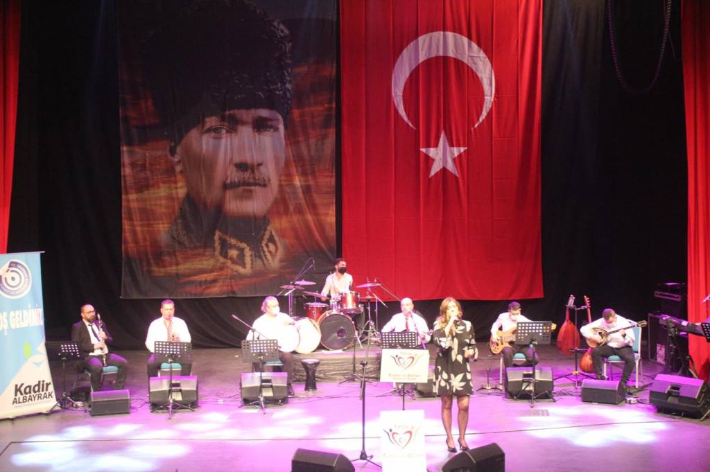 BÜYÜKŞEHİR BELEDİYESİ’NDEN NÜFUS MÜBADELESİ’NİN 98. YILINDA ANMA KONSERİ