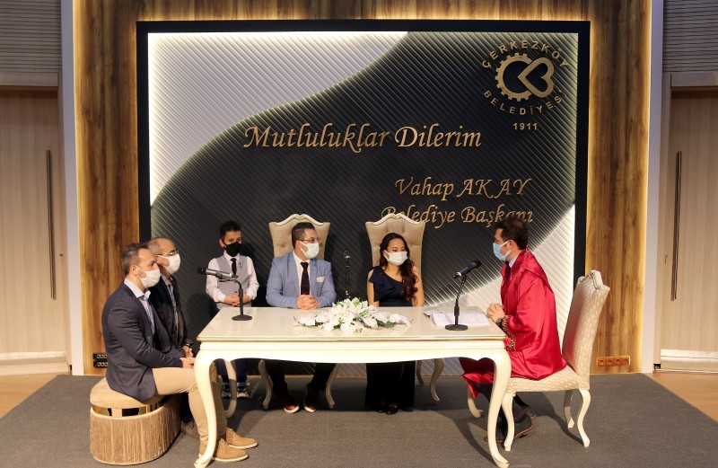 YENİ NİKAH SALONU KAPILARINI AÇTI