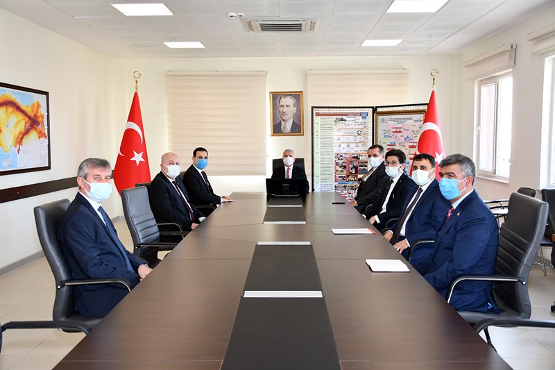 12 DERSLİKLİ OKUL YAPTIRILMASINA DAİR PROTOKOL İMZALANDI