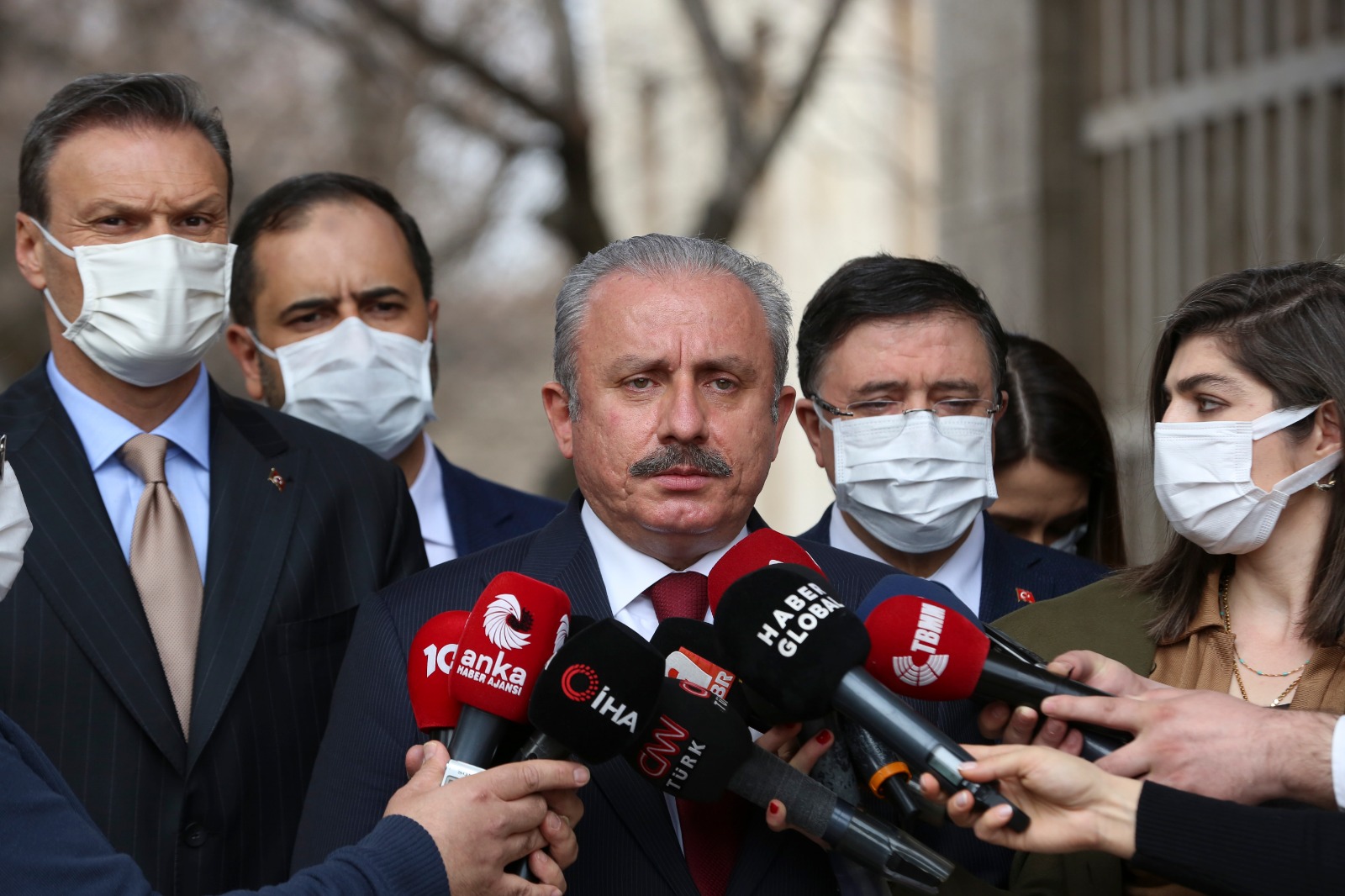 TBMM BAŞKANI ŞENTOP, GAZETECİLERİN SORULARINI YANITLADI