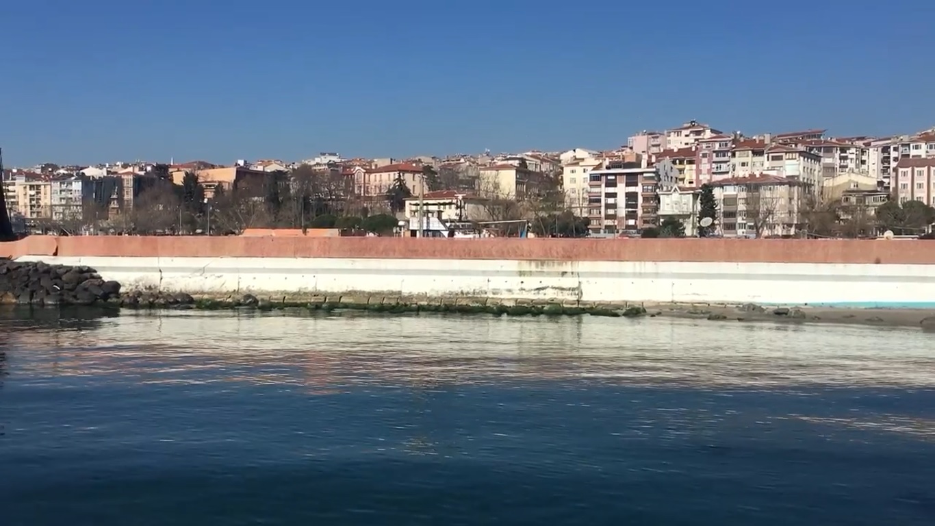 LİMANDA YAPILAN YIKIM ÇALIŞMALARI HAKKINDA VATANDAŞLARI BİLGİLENDİRDİ