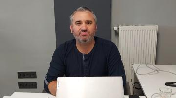 MUHTAR ADAYI TAYFUN TAŞKIN SEÇMENLERLE BİR ARAYA GELMEYE DEVAM EDİYOR
