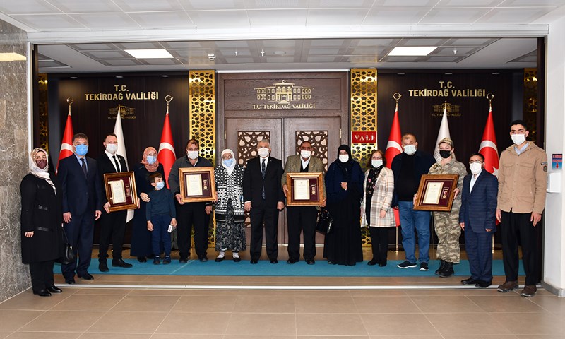 DEVLET ÖVÜNÇ MADALYASI TEVCİH EDİLDİ