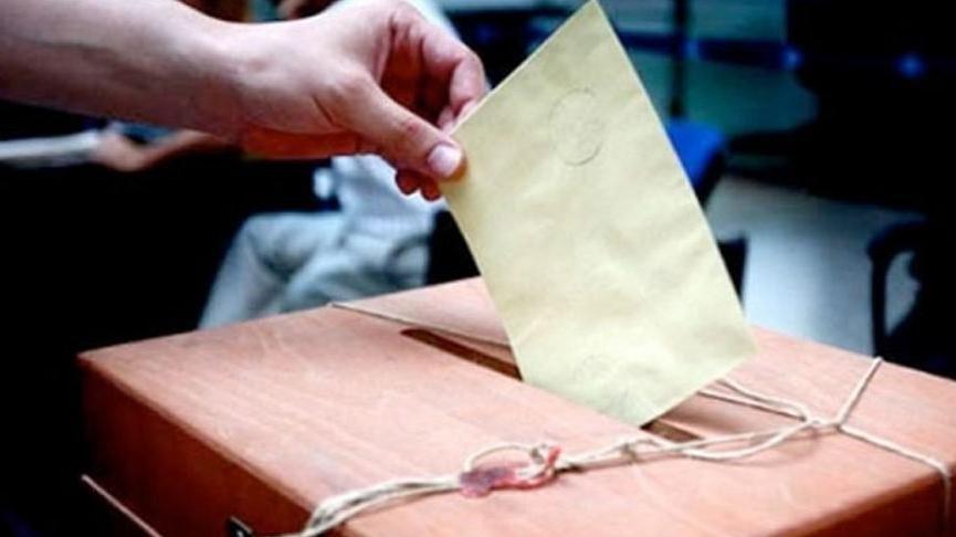PAZAR GÜNÜ SEÇİMLERDE GÖREVLİLER VE SEÇMENLER KISITLAMADAN MUAF OLACAK