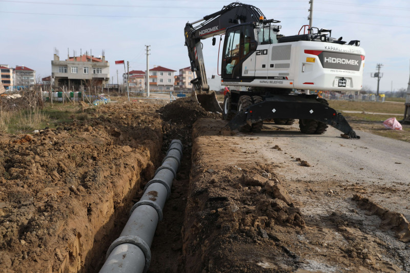 YAĞMUR SUYU HATTI YAPIM İŞLERİ DEVAM EDİYOR
