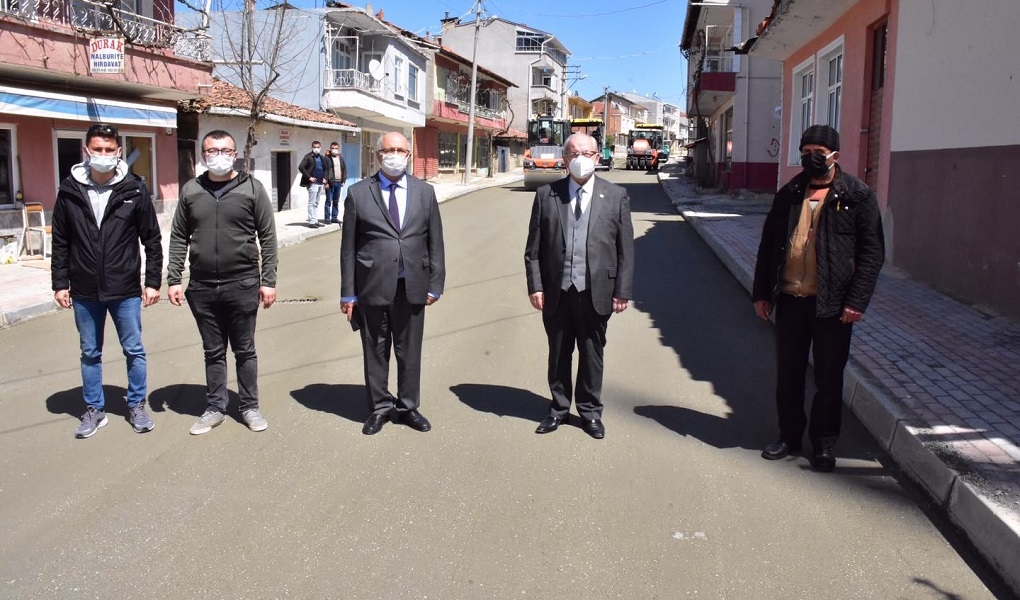 BAŞKAN ALBAYRAK KARACAKILAVUZ MAHALLESİNDE İNCELEMELERDE BULUNDU