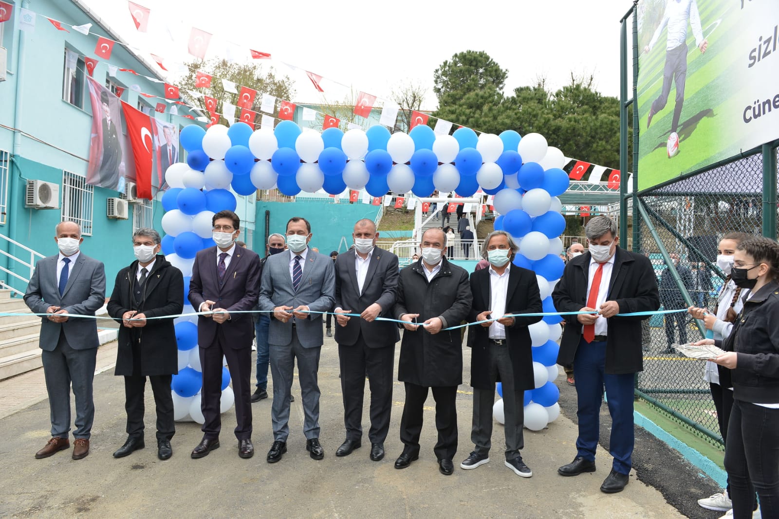 MEDİHA MEHMET TETİKOL ORTAOKULU ÇOK AMAÇLI SPOR SAHASI HİZMETE AÇILDI
