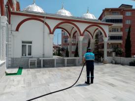 Cuma namazı öncesi camiler dezenfekte edildi…