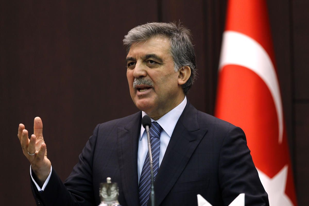 Abdullah Gül ilk kez Cumhurbaşkanı Erdoğan’ı açık açık eleştirdi!