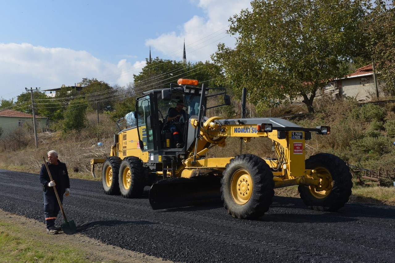 Süleymanpaşa Belediyesi üç ayda yarım milyon metrekare yol yaptı…