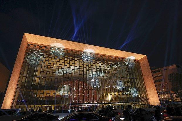 CHP’lilerden AKM tepkisi. ”AKM dünya standartlarında değilmiş”