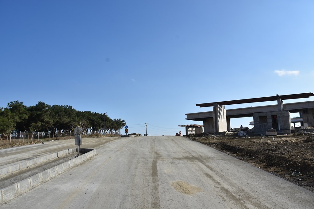 SÜLEYMANPAŞA OTOGARI BAĞLANTI GÜZERGAHLARINDA BETON YOL SERİMİ TAMAMLANDI