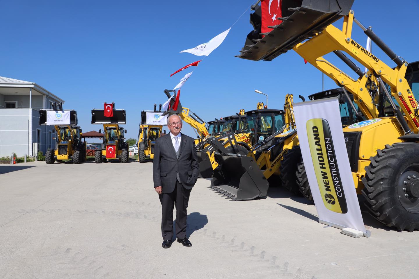 Büyükşehir Belediyesi araç filosuna ve iş makine parkına yenilerini ekledi…