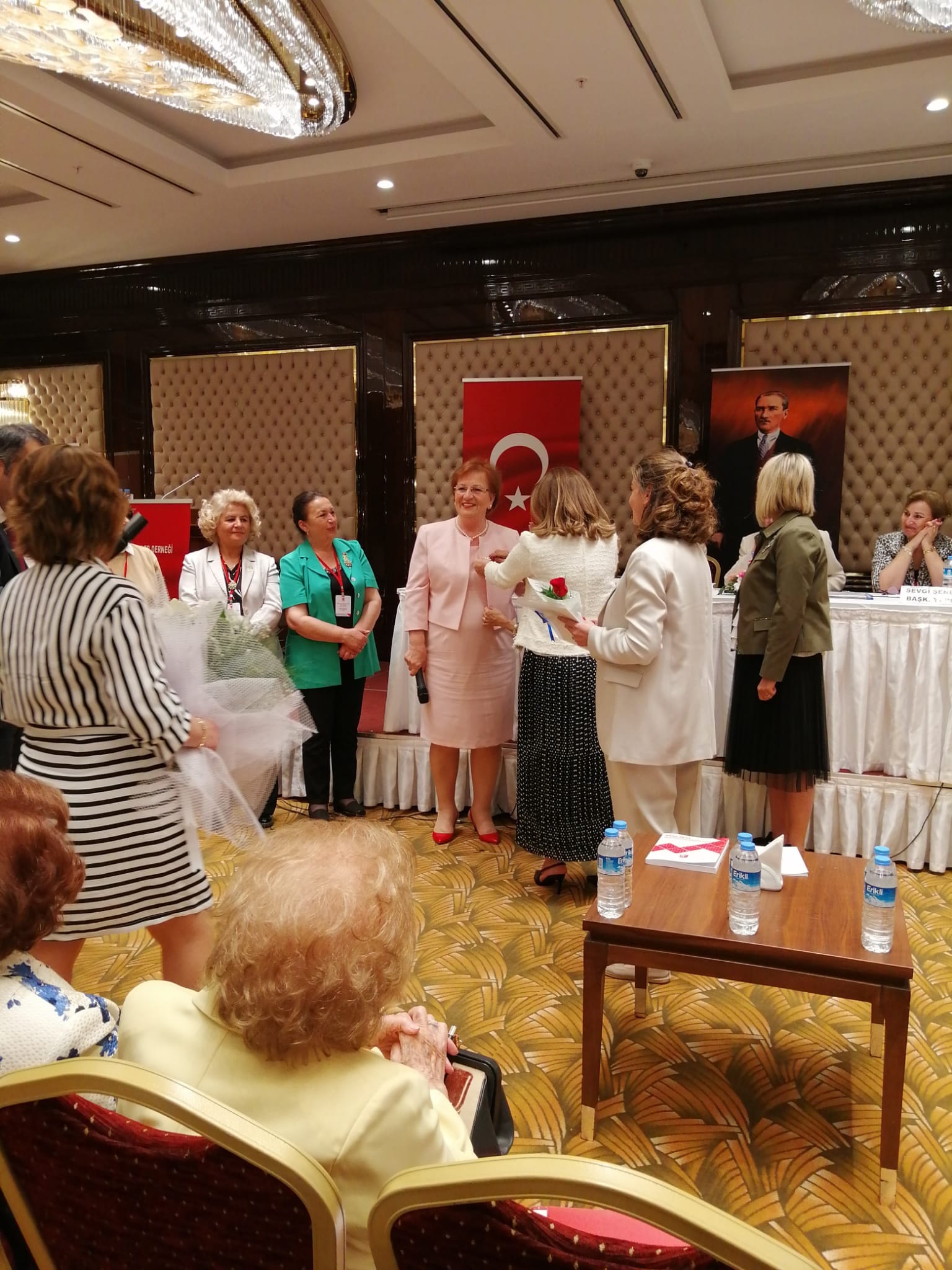 NESLİHAN GÜRCANLAR, SİZ VE SİZİN GİBİLER ”İYİKİ VARSINIZ”