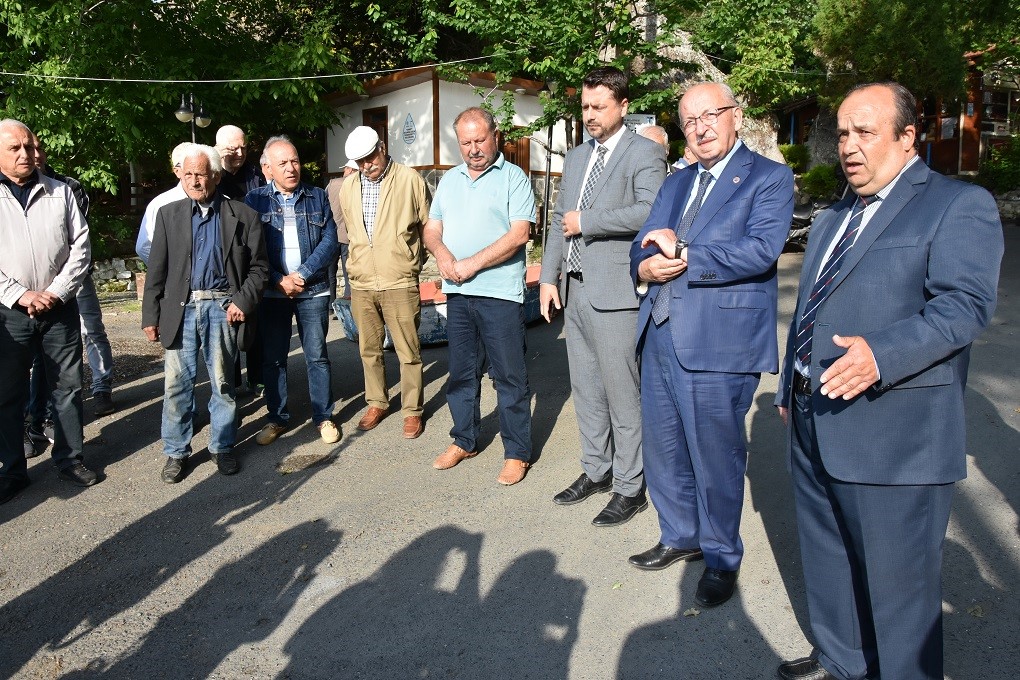 BAŞKAN ALBAYRAK: “UÇMAKDERE’NİN DOĞASINA, SOSYAL YAPISINA VE EKONOMİSİNE ZARAR VERECEK MİDYE ÇİFTLİĞİNİN YAPIMINA KARŞIYIZ”