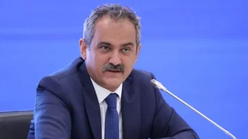 Milli Eğitim Bakanı Özer’den öğrencilere yabancı dilde yaz okulları müjdesi!
