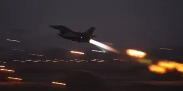 Uçaklarımız PKK/YPG mevzilerini vuruyor.